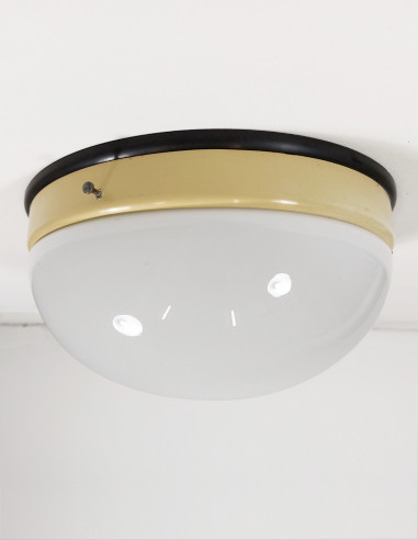 Deckenlampe im Bauhausstil mit Opalglas und Bakelit